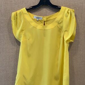 Tibi Yellow Silk blouse with drawn sleeve Size 4